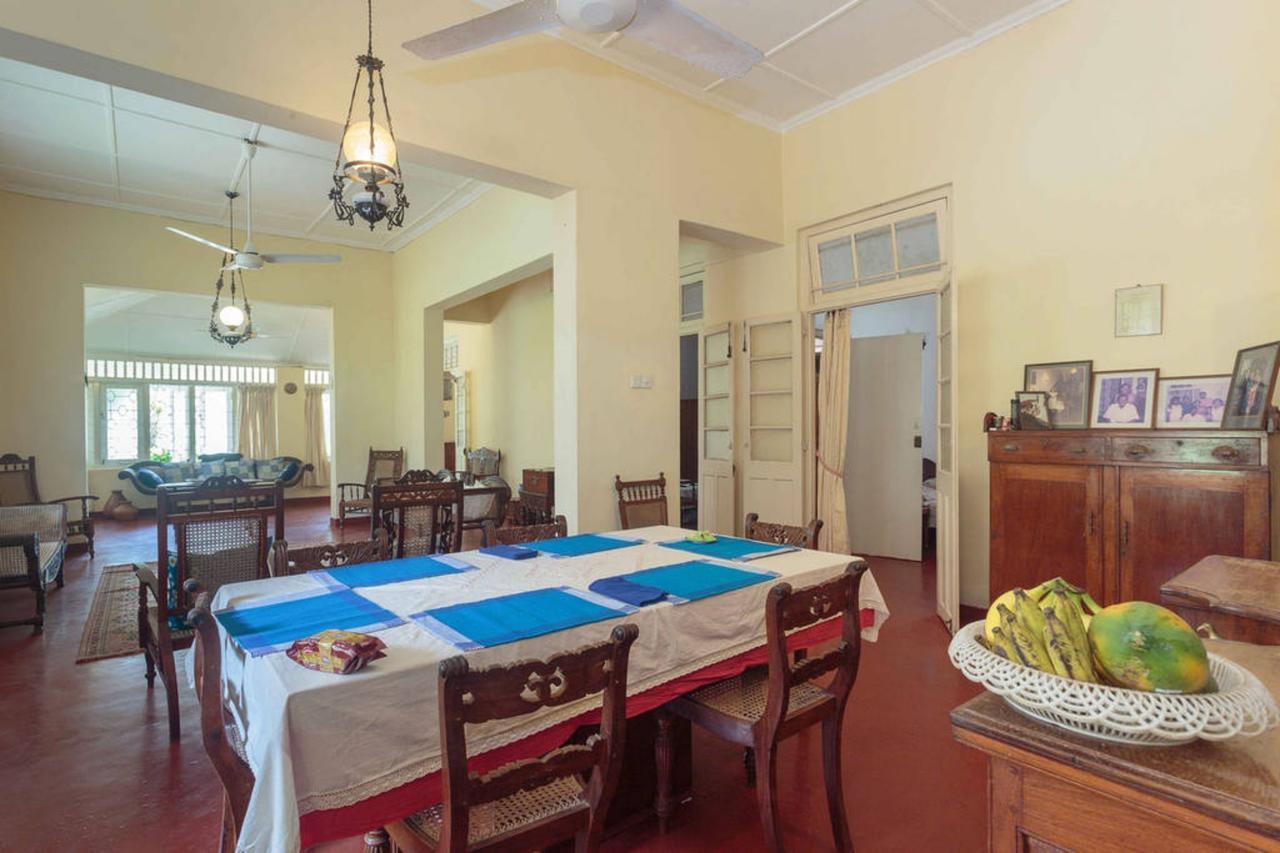 Charming Homestay By The Beach Dehiwala-Mount Lavinia Екстер'єр фото