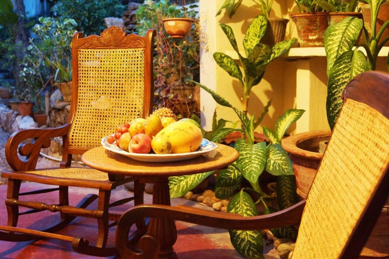 Charming Homestay By The Beach Dehiwala-Mount Lavinia Екстер'єр фото